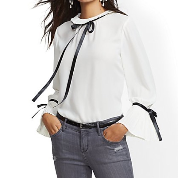 New York and Company Blouse - Picture 2 of 4